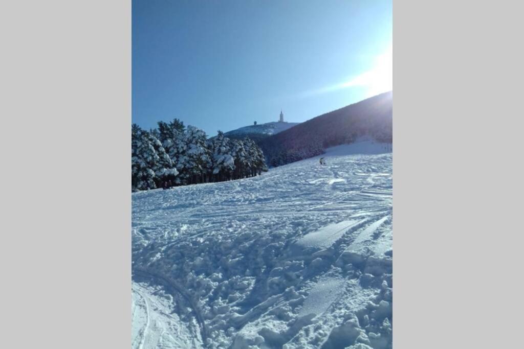 chambre à coté du mont Ventoux Mazan Esterno foto