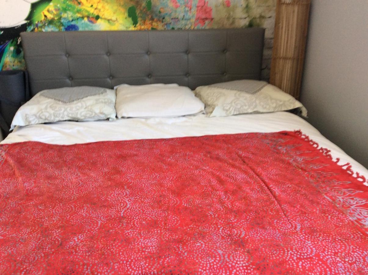chambre à coté du mont Ventoux Mazan Esterno foto