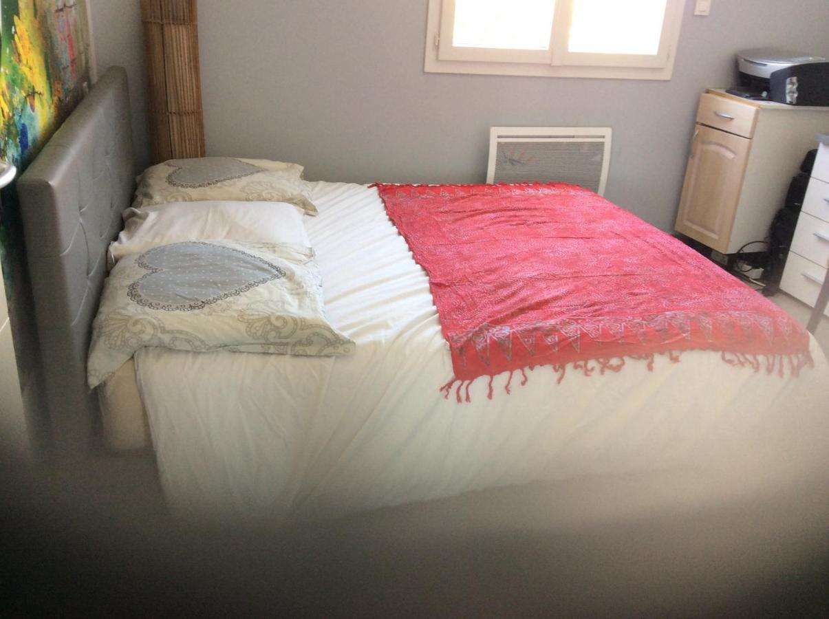 chambre à coté du mont Ventoux Mazan Esterno foto